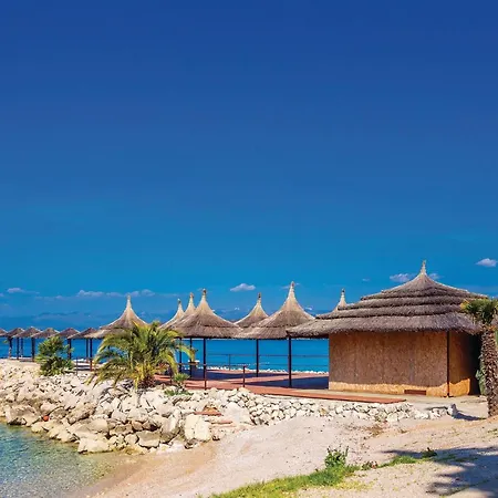 In With Wifi بيت للعطل