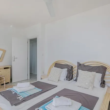 In With Wifi Сasa de vacaciones Njivice