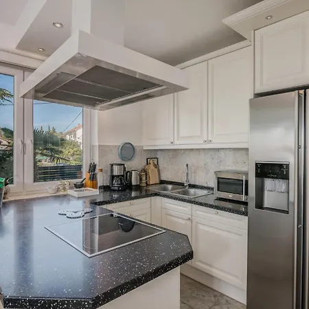 In With Wifi بيت للعطل *