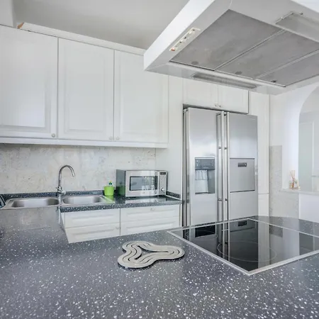 In With Wifi بيت للعطل نجيفيش